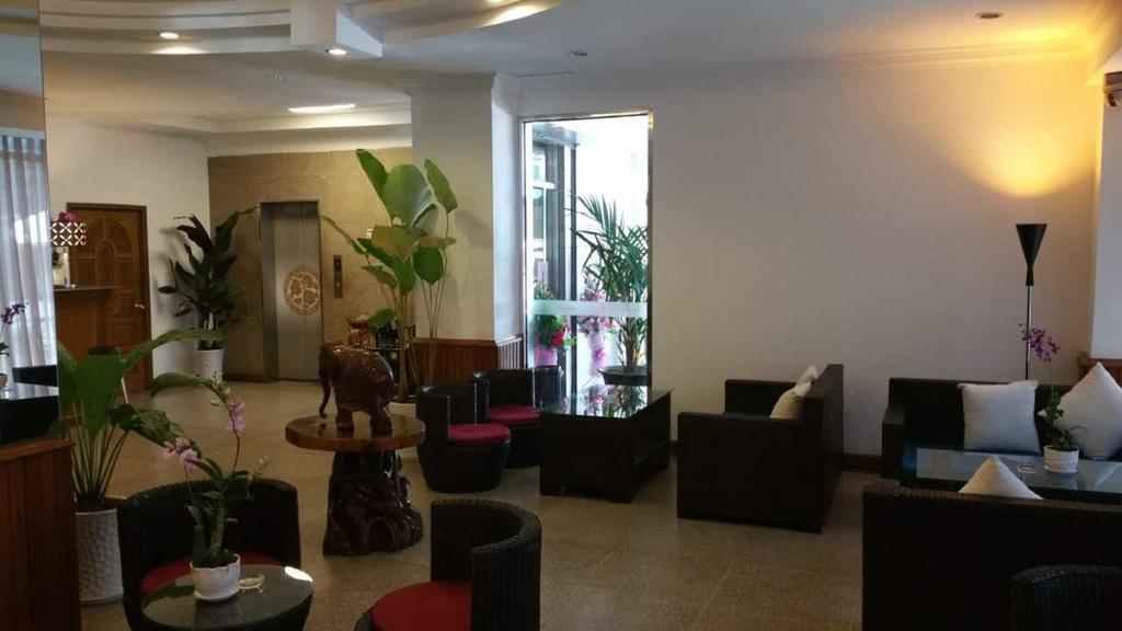 City Star Hotel Rangum Exterior foto