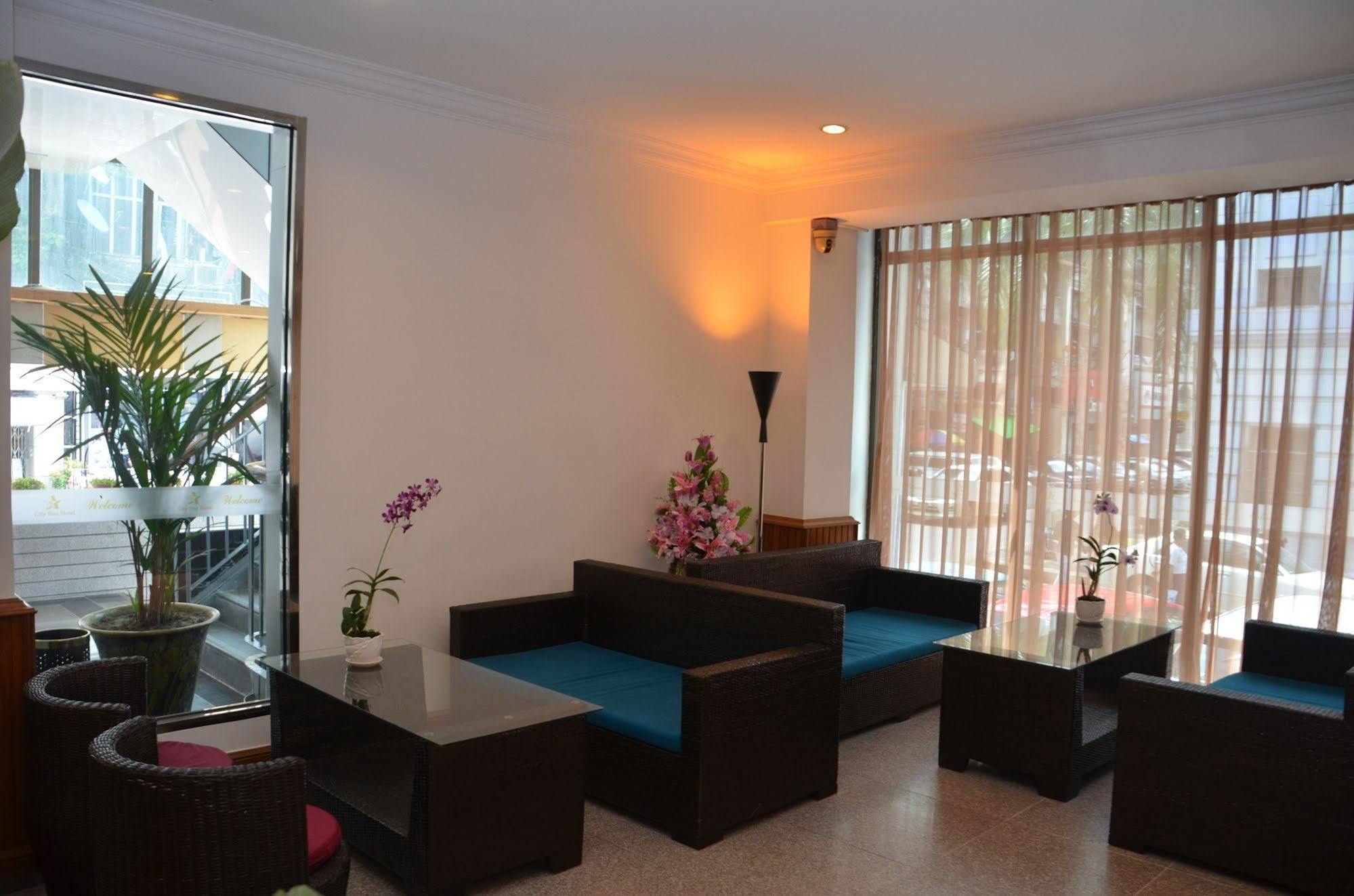 City Star Hotel Rangum Exterior foto